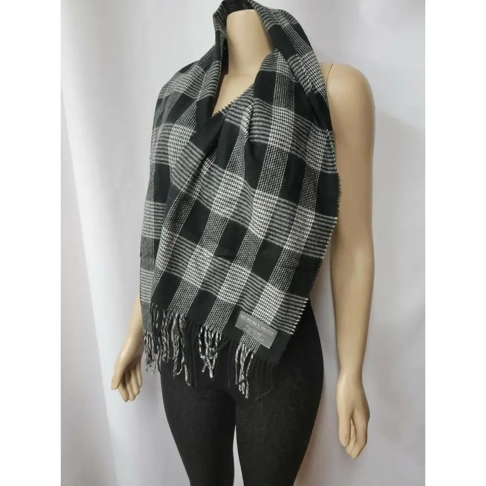 Geoffrey Beene plaid fringed